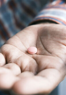 Medicin i hand